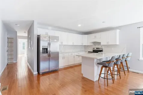 301 N 13th Street Newark NJ 07107
