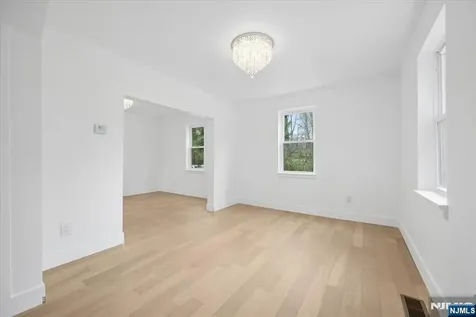 686 Meyersville Road Long Hill NJ 07933
