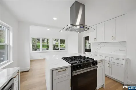 686 Meyersville Road Long Hill NJ 07933