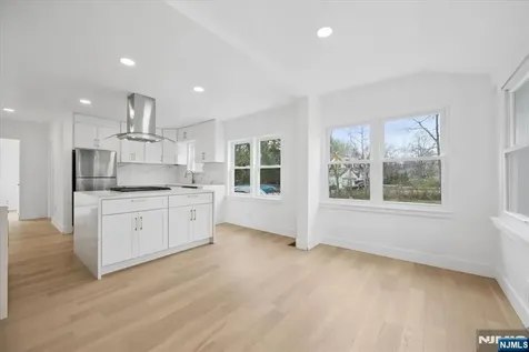 686 Meyersville Road Long Hill NJ 07933