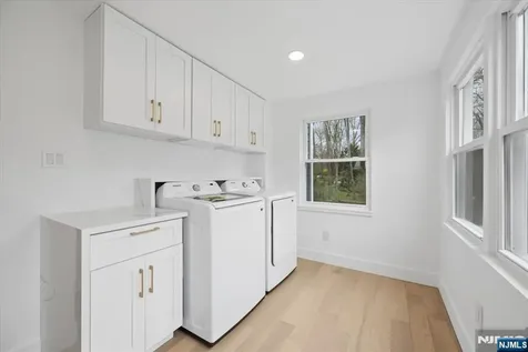 686 Meyersville Road Long Hill NJ 07933