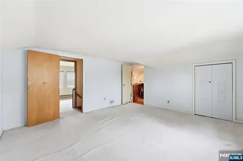 144 Crestwood Avenue Nutley NJ 07110