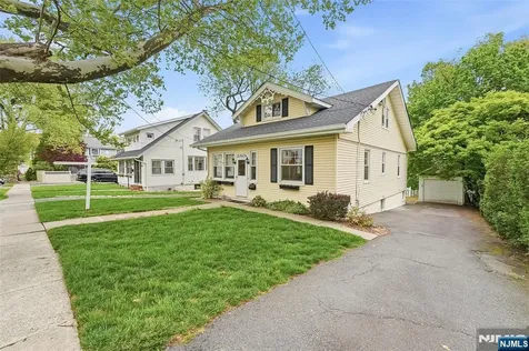 144 Crestwood Avenue Nutley NJ 07110