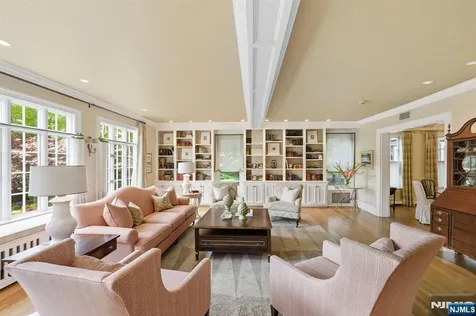 203 Heights Road Ridgewood NJ 07450