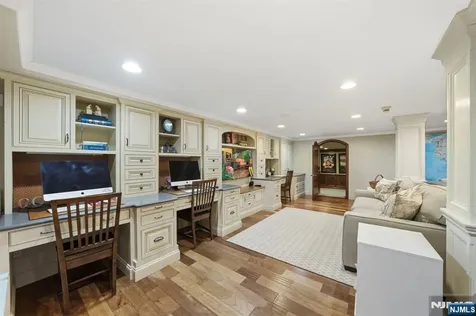 203 Heights Road Ridgewood NJ 07450