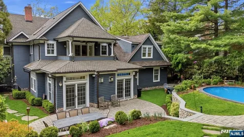 203 Heights Road Ridgewood NJ 07450