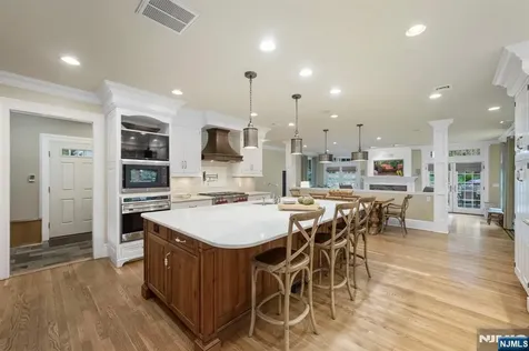 203 Heights Road Ridgewood NJ 07450