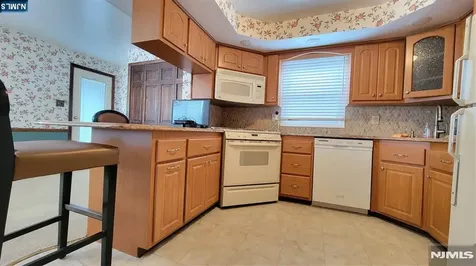749 Ten Eyck Avenue Lyndhurst NJ 07071