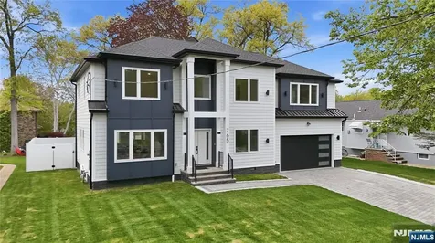 765 7th Avenue River Edge NJ 07661