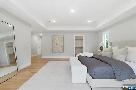 765 7th Avenue River Edge NJ 07661