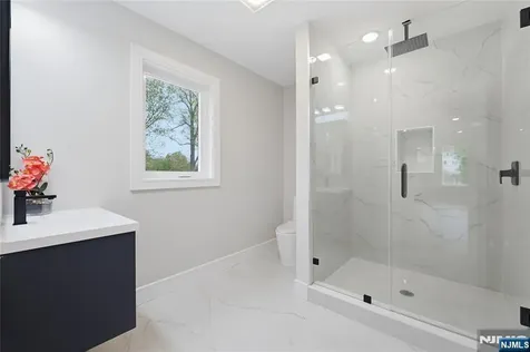 765 7th Avenue River Edge NJ 07661