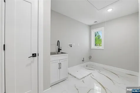 765 7th Avenue River Edge NJ 07661