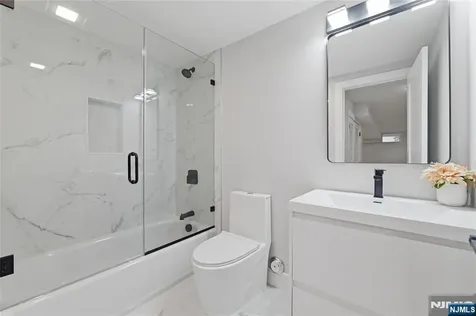 765 7th Avenue River Edge NJ 07661