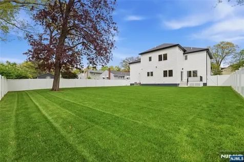 765 7th Avenue River Edge NJ 07661