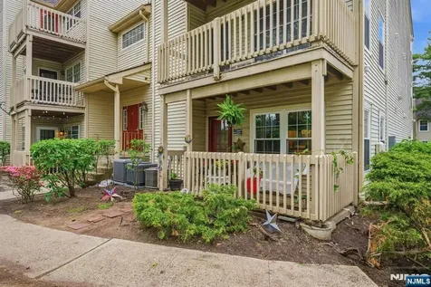 3 Juniper Court Clifton NJ 07014