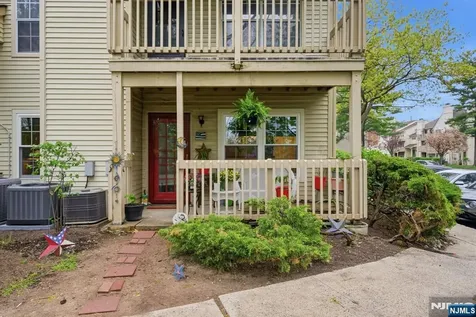3 Juniper Court Clifton NJ 07014