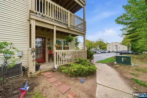 3 Juniper Court Clifton NJ 07014