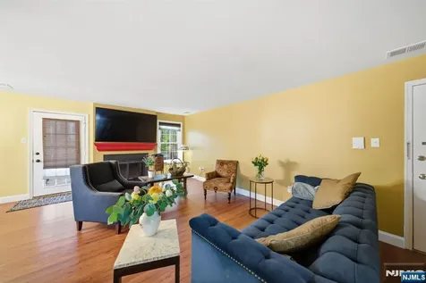 3 Juniper Court Clifton NJ 07014