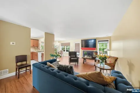 3 Juniper Court Clifton NJ 07014