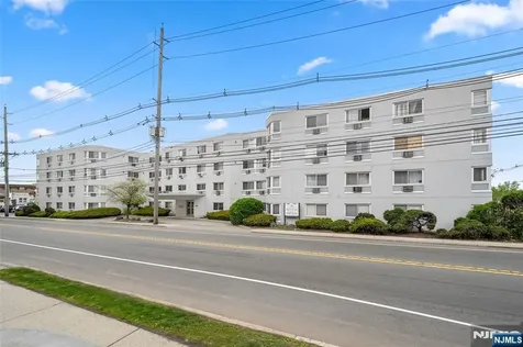 333 Grand Avenue Palisades Park NJ 07650