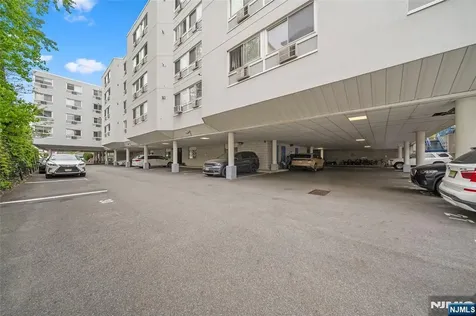 333 Grand Avenue Palisades Park NJ 07650