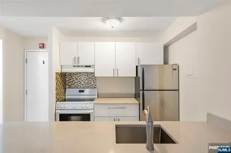 333 Grand Avenue Palisades Park NJ 07650
