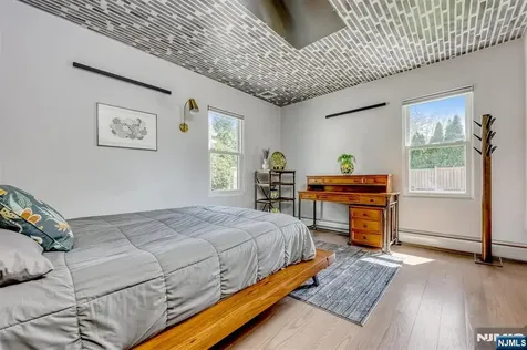11 Ashton Place Glen Rock NJ 07452