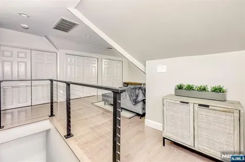 11 Ashton Place Glen Rock NJ 07452