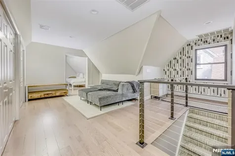 11 Ashton Place Glen Rock NJ 07452