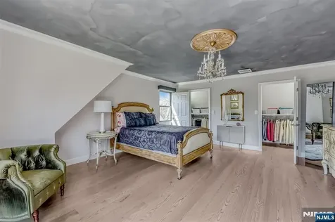 11 Ashton Place Glen Rock NJ 07452