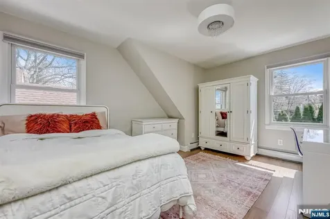 11 Ashton Place Glen Rock NJ 07452