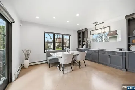 11 Ashton Place Glen Rock NJ 07452