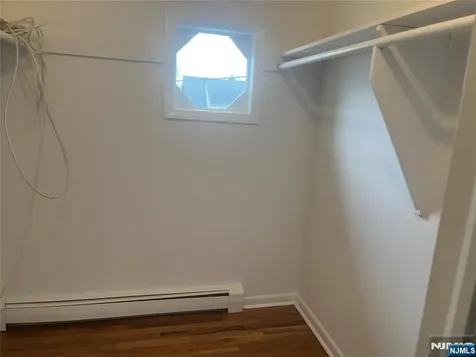 330 10th Street Palisades Park NJ 07650