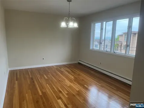330 10th Street Palisades Park NJ 07650