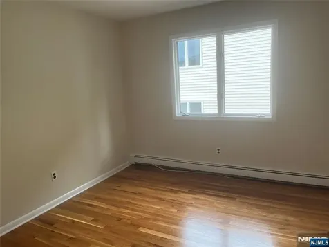 330 10th Street Palisades Park NJ 07650