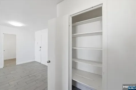 6040 Boulevard E West New York NJ 07093