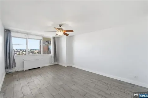 6040 Boulevard E West New York NJ 07093