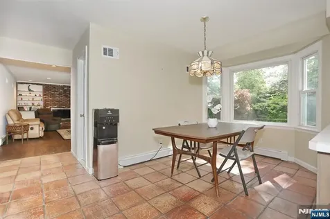 544 Hague Court Oradell NJ 07649