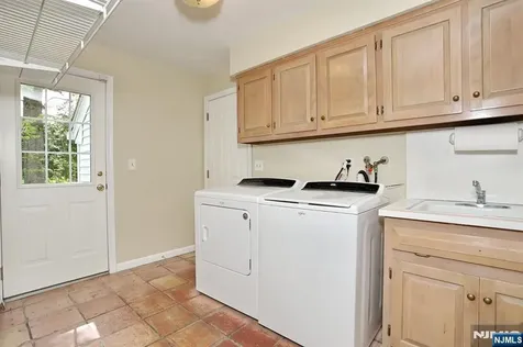 544 Hague Court Oradell NJ 07649