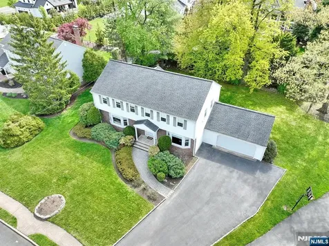 544 Hague Court Oradell NJ 07649
