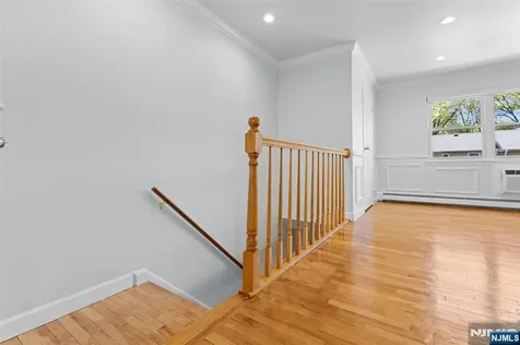 4D Lakeview Leonia NJ 07605