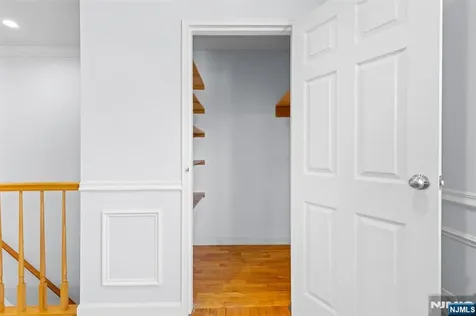 4D Lakeview Leonia NJ 07605