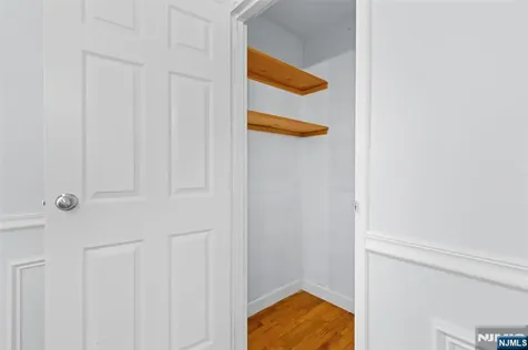 4D Lakeview Leonia NJ 07605