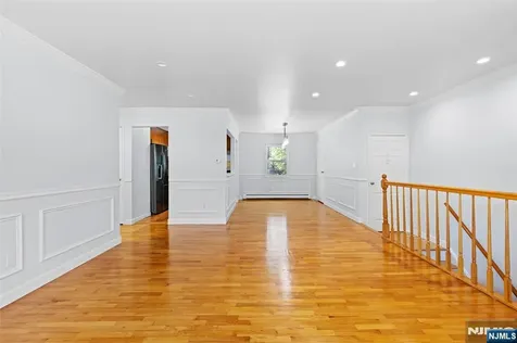 4D Lakeview Leonia NJ 07605