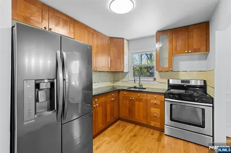 4D Lakeview Leonia NJ 07605