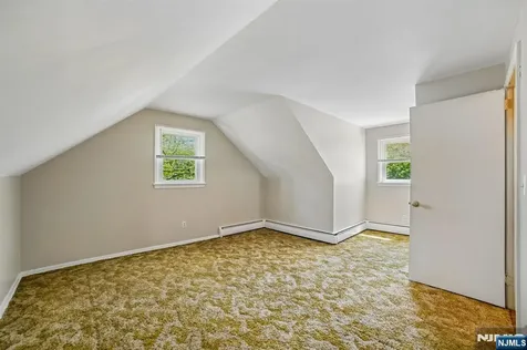 75 W Oakland Avenue Oakland NJ 07436