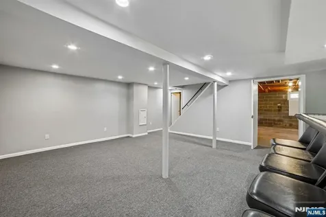 75 W Oakland Avenue Oakland NJ 07436