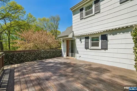 75 W Oakland Avenue Oakland NJ 07436