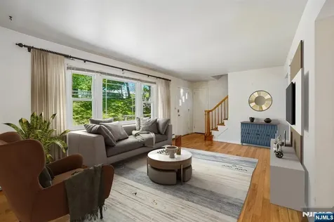 75 W Oakland Avenue Oakland NJ 07436