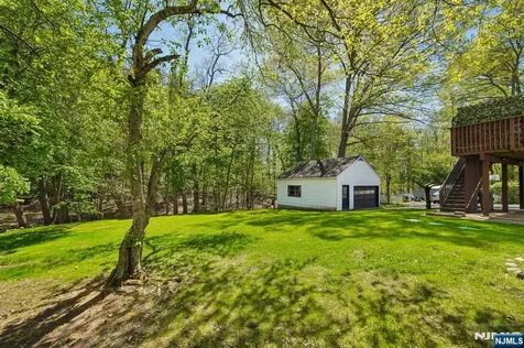 75 W Oakland Avenue Oakland NJ 07436